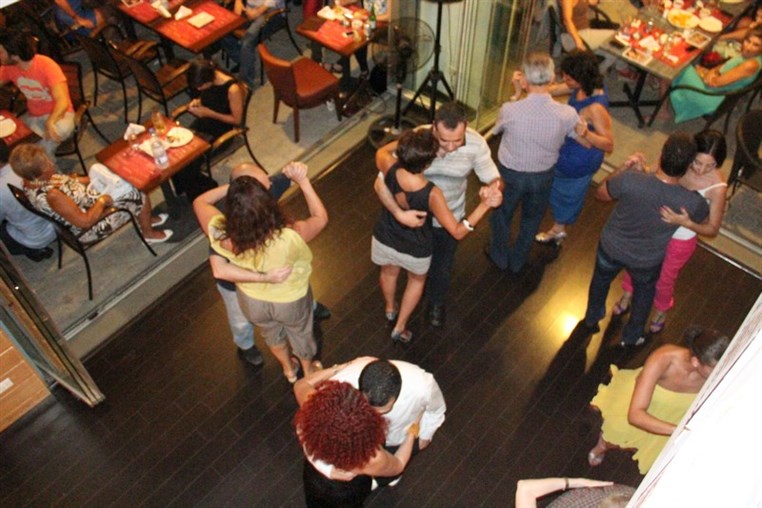 Milonga KudeTango at Kudeta Cafe